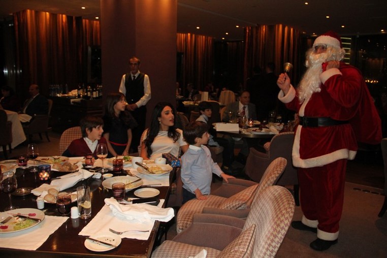 Christmas Night at Eau De Vie